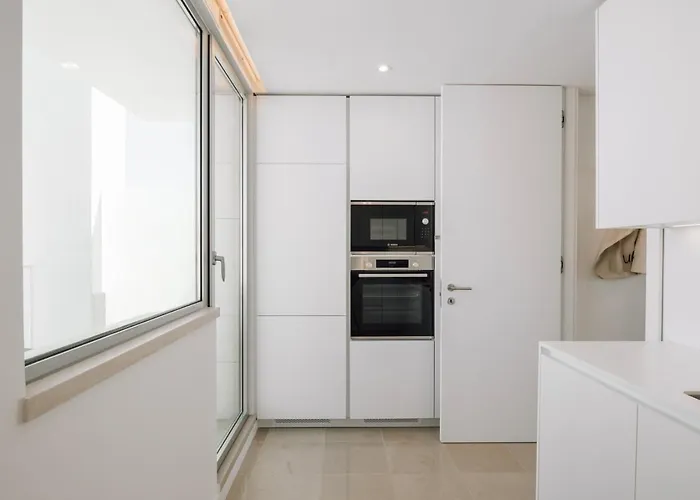 Marzano - 2 Bedrooms And Terrace In Alvalade דירה