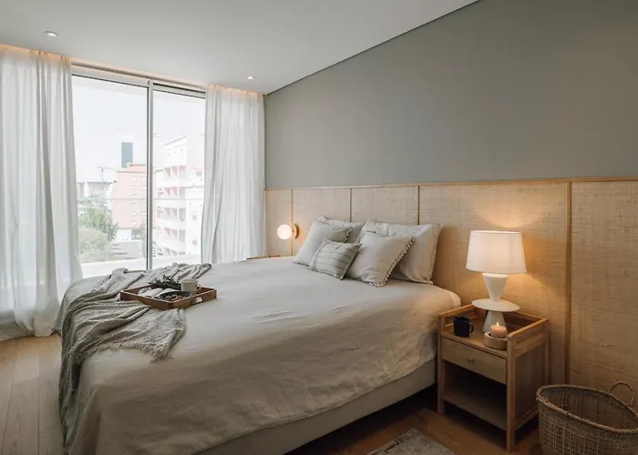 Marzano - 2 Bedrooms And Terrace In Alvalade דירה