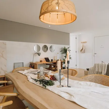 Апартаменты Marzano - 2 Bedrooms And Terrace In Alvalade *